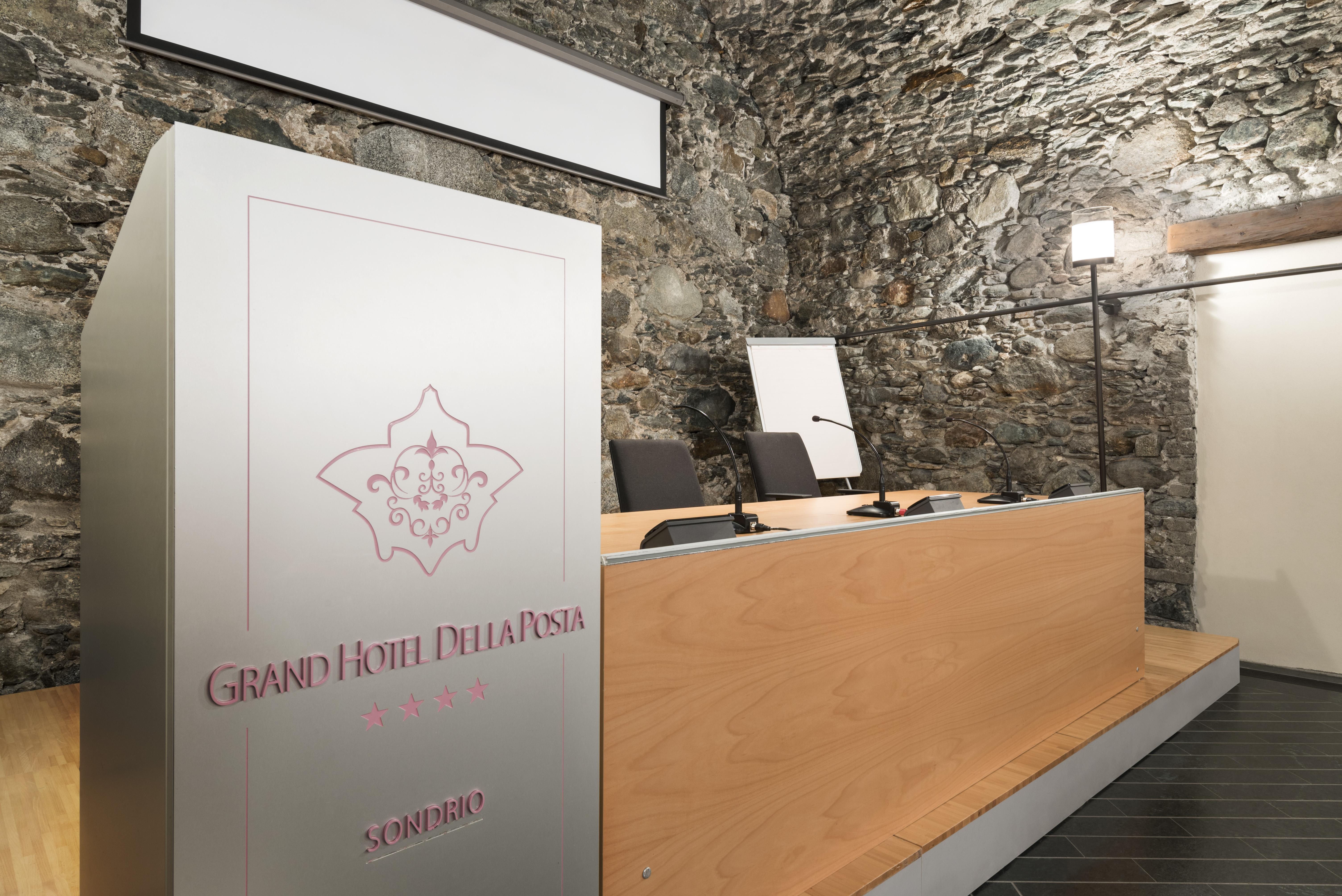 Grand Hotel Della Posta Sondrio Kültér fotó